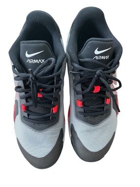 Nike Air Max Men's Black, White & Red Low-Top Sneakers